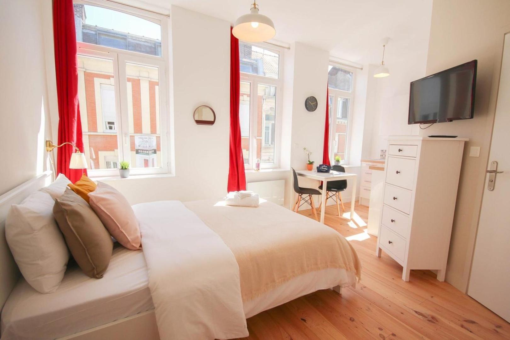 Lille Centre- Nice And Bright Equipped Studio Luaran gambar